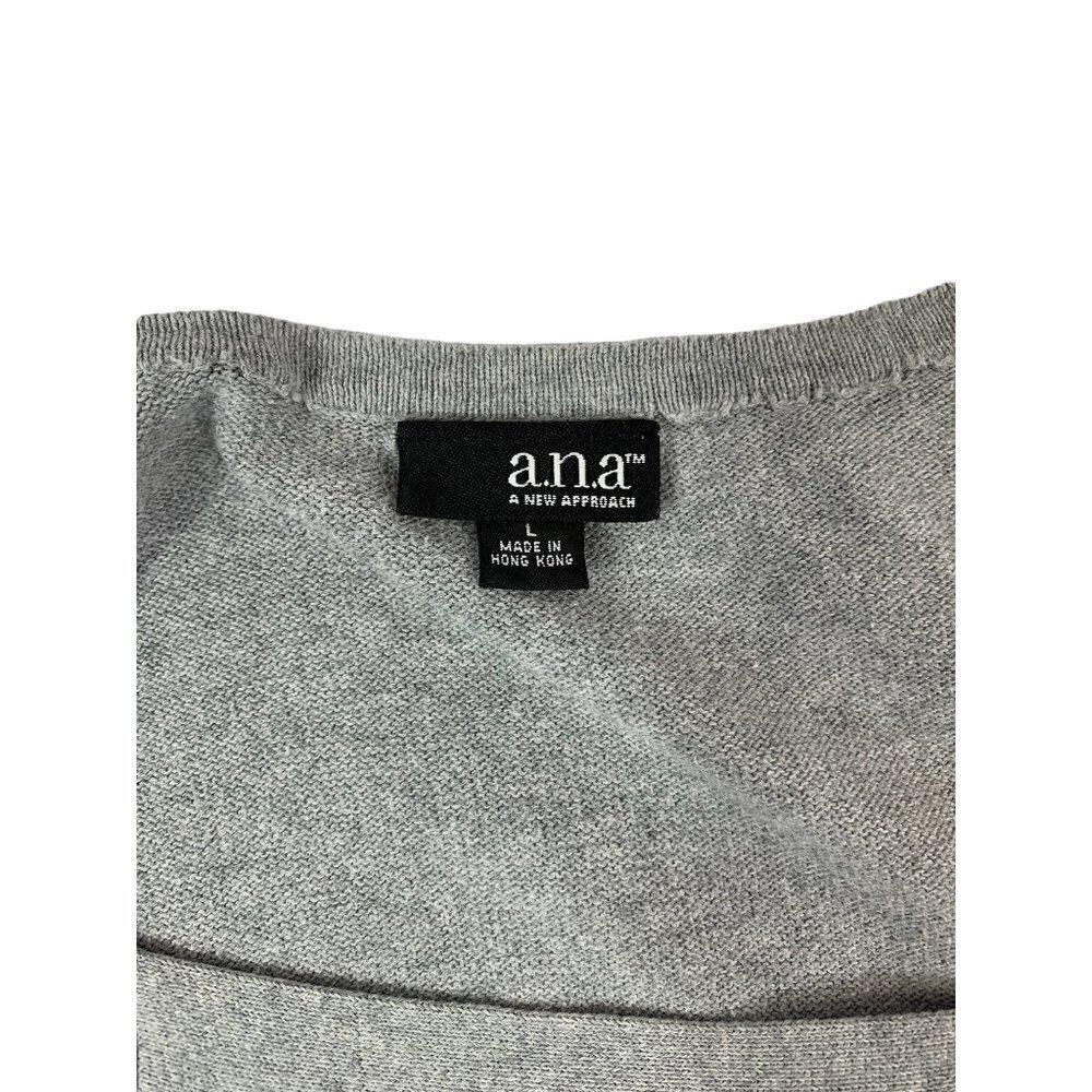 A.N.A Women's Light Grey & White Stripped Sweater Top - Picture 3 of 7